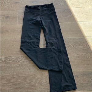 Lululemon size 4 black pants